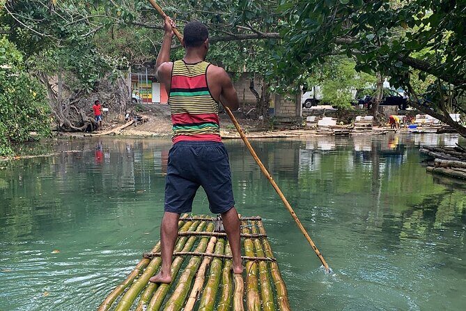 Bamboo River Rafting Experience from Ocho Rios - Beach Time and Vendor Reality: Great Photos, Rocky Ground