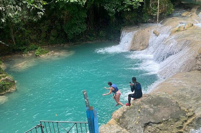 Blue Hole and Beach from Cruise ship Ports or Hotels in Ocho Rios - Stop 2: Ocho Rios Bay Beach (Turtle Beach) for White Sand Relaxing