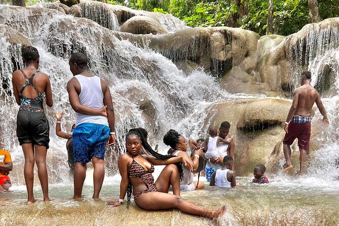 Blue Hole and Dunn's River Tour (Entrance Fees Not Included) - Why Dunn’s River and Blue Hole in one run makes sense