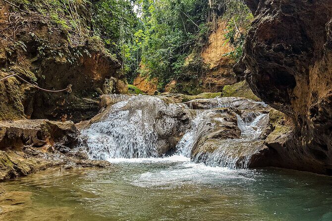 Blue Hole and River Rafting - Guides and safety: how professionalism shows up in the details