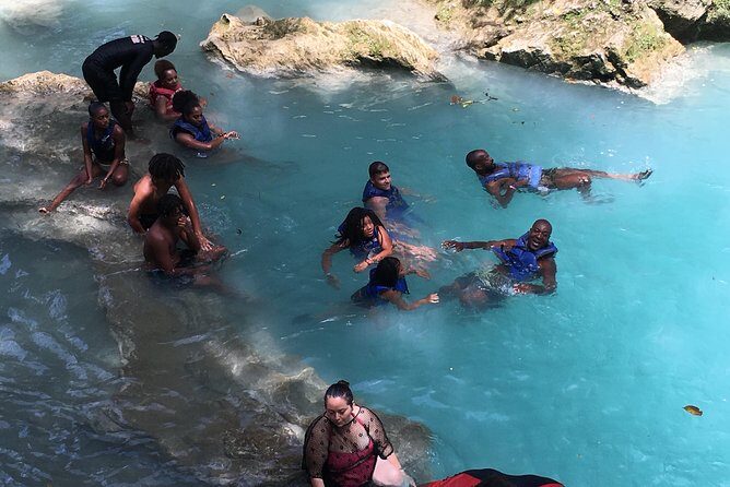 Blue Hole Jamaica Transportation Only - The ride there: air-conditioned peace of mind