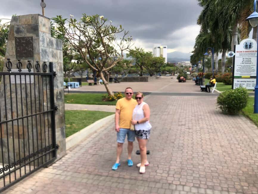 Bob marley 9 Miles & Dunns River Tour from Ocho Rios - Getting to Nine Mile from Ocho Rios: pickup that actually works