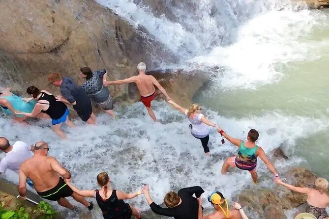Dunn's River Falls & Blue Hole Combo Tour from Ocho Rios - Transportation Comfort: Air-Conditioned Ride and Organized Pace