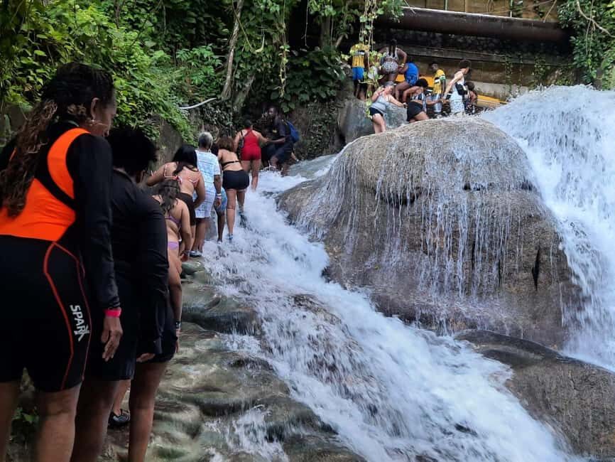 From Ocho Rios / Runaway Bay: Day Trip to Dunn's River Falls - Getting there from Ocho Rios: the ride is short, the meeting point matters