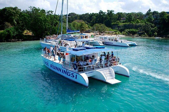 Jamaica Dunn's River Falls Party Cruise with Snorkeling - The crowd factor: where the experience can feel stressful