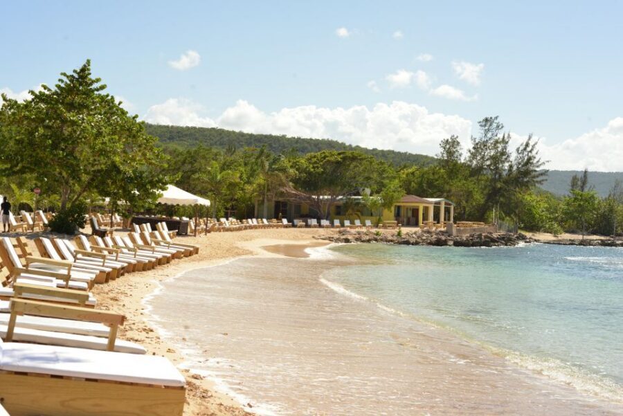 Ocho Rios: Bamboo Beach Club VIP Pass with Lunch and Drinks - Who This Excursion Suits Best (And Who Might Skip It)