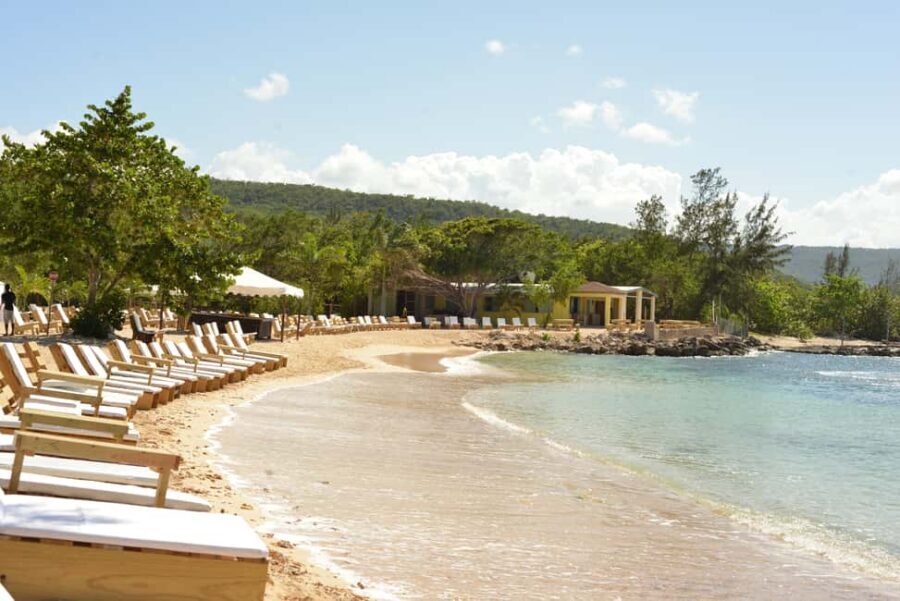 Ocho Rios: Bamboo Beach Club VIP Pass with Lunch and Drinks - Price and Value: Is $95 Worth 5 Hours of VIP Beach Time?