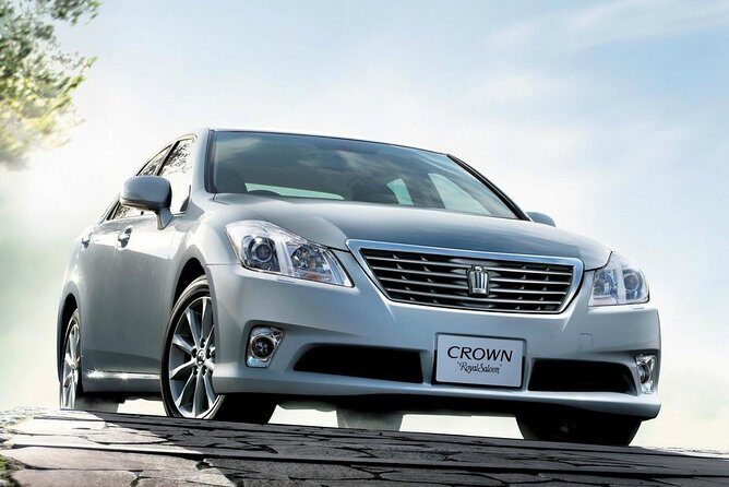 Ocho Rios Private Transfer to Montego Bay Airport (MBJ) - Car, mini-van, or bigger vehicle: choosing what fits your group