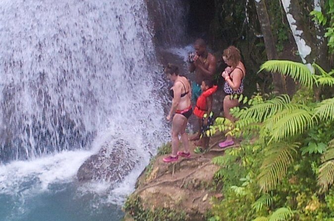 Ocho Rios Tour: Blue Hole and Dunn's River Falls - Blue Hole: Pools, Caves, Rope Swing, and a Lot of Hand-on Fun