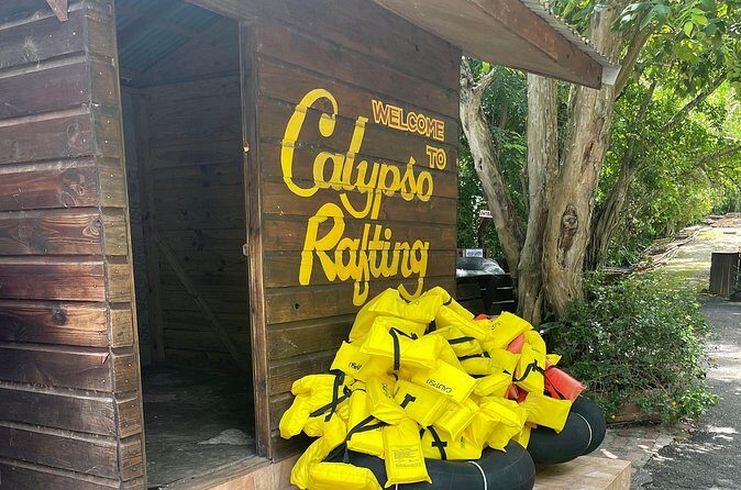 Ocho Rios White river tubing along with beach and lunch stop - Scotchies jerk lunch: the payoff (and how to get the most from it)