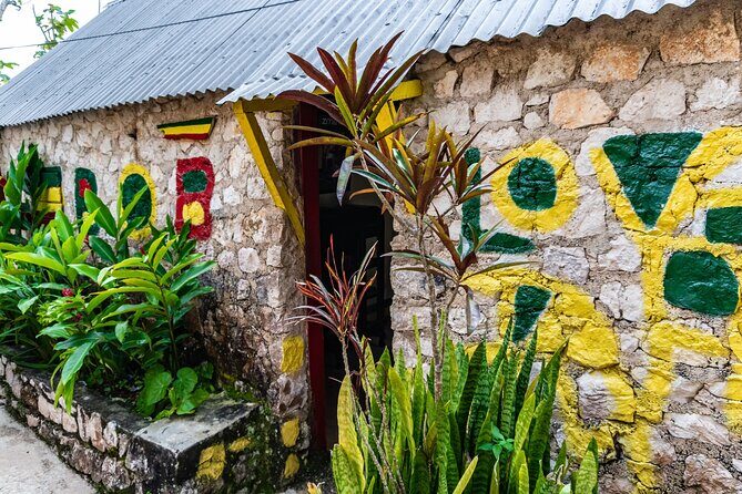 The Essential Bob Marley Tour: Visit His Home and more - What makes this tour worth your time