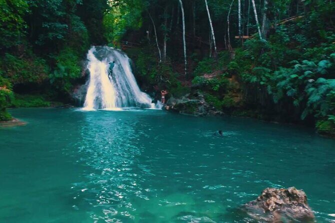 VIP Dunn River Falls and Blue Hole Experience - VIP Dunn’s River Falls: skip the lines, climb at your pace